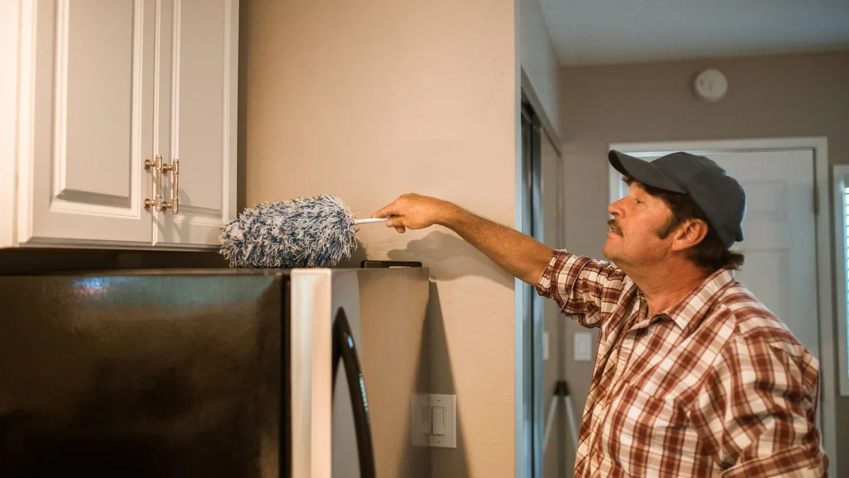 Comment enlever les odeurs du frigo